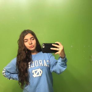 Meet your Posher, Nicole